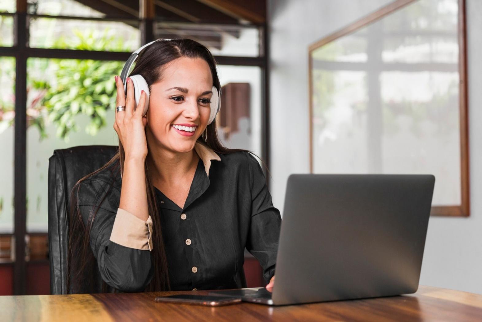 Spazio tranquillo preparato per la meditazione